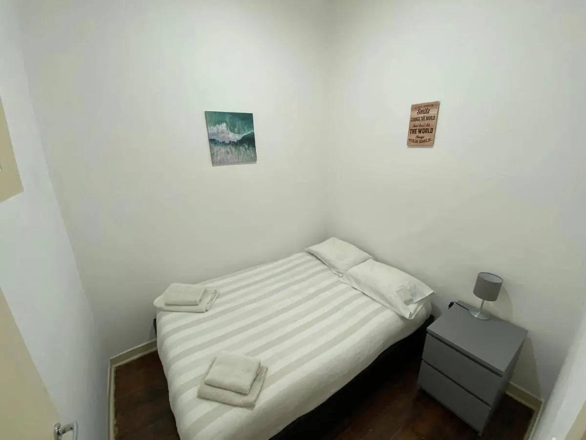 Rosa Surf Shelter Apartment Lisbon
