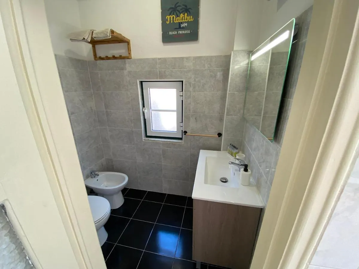 Rosa Surf Shelter Apartamento Lisboa 0*,  Portugal