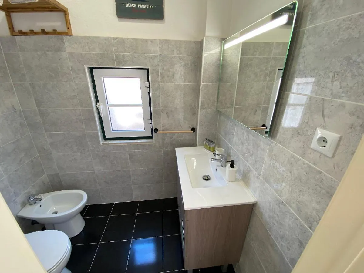Rosa Surf Shelter Apartment Lisbon Portugal