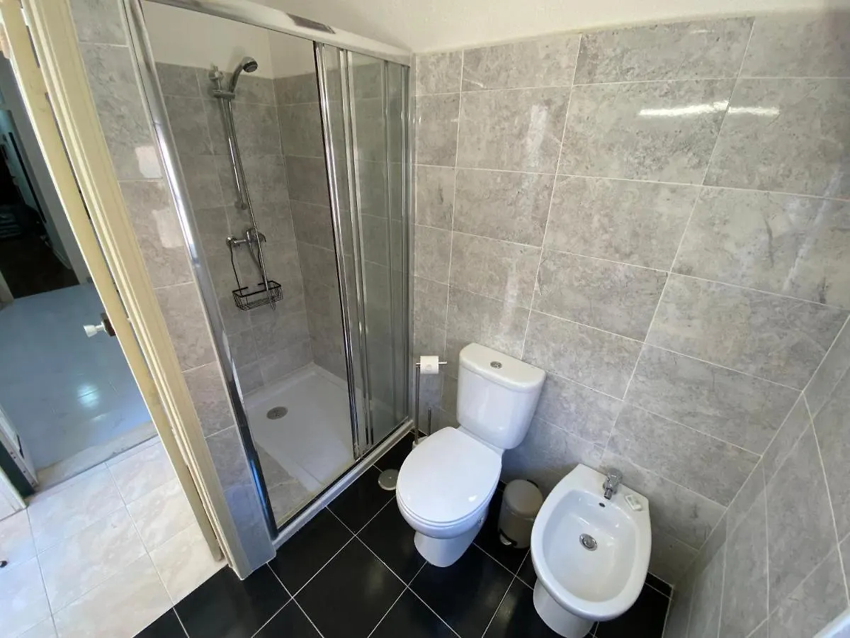 Rosa Surf Shelter Apartment Lisbon